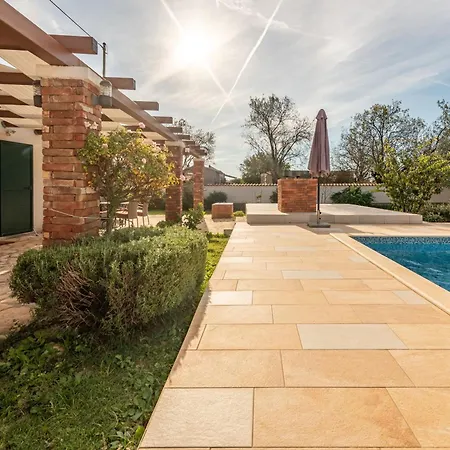 Zdravko Zadarvillas Βίλα Prkos