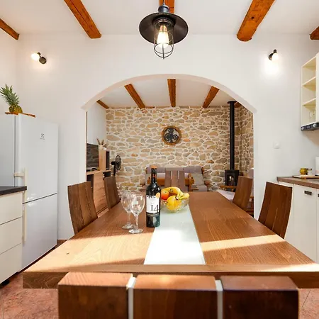 Zdravko Zadarvillas Prkos