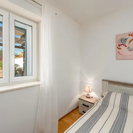 Zdravko Zadarvillas * Prkos