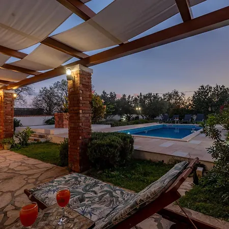 Zdravko Zadarvillas