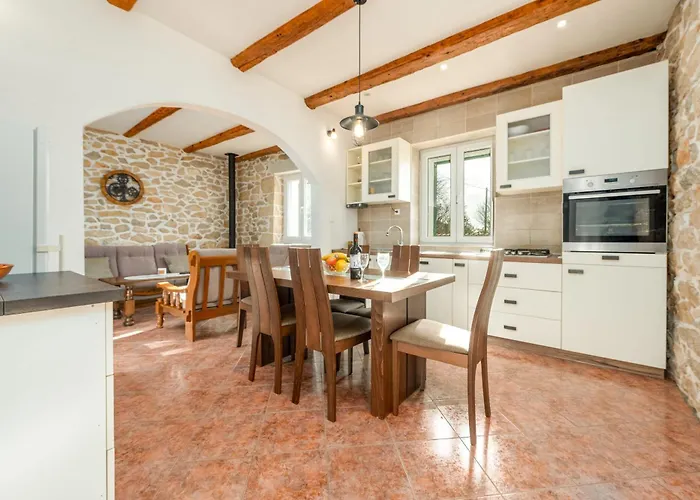 Zdravko Zadarvillas * Prkos