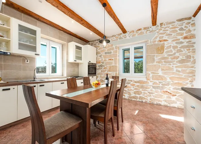 Zdravko Zadarvillas *