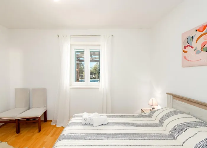 Zdravko Zadarvillas * Prkos