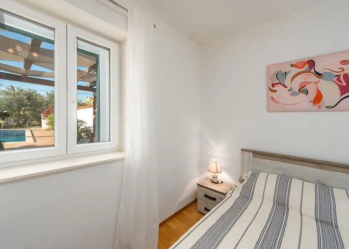 Zdravko Zadarvillas * Prkos