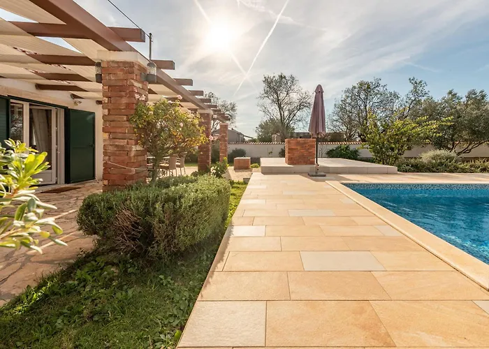 Zdravko Zadarvillas 빌라 Prkos